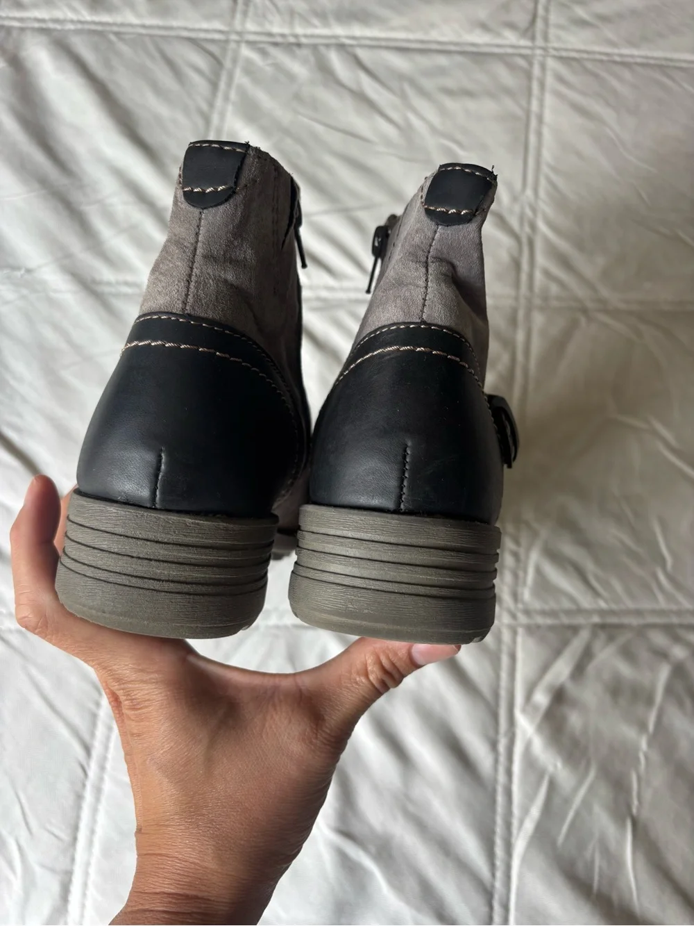 Earth Origins  Casual Suede & Leather Ankle Boots in Taupe black grey size 9